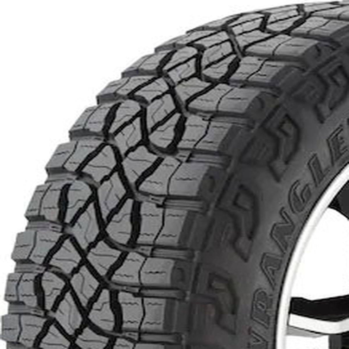 265/70R18 116T Tire D8909