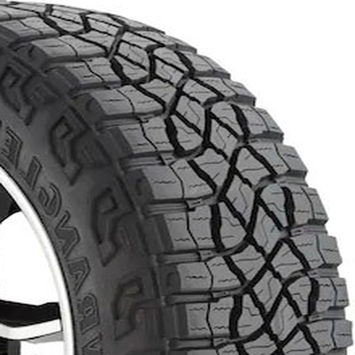 265/70R18 116T Tire D8909